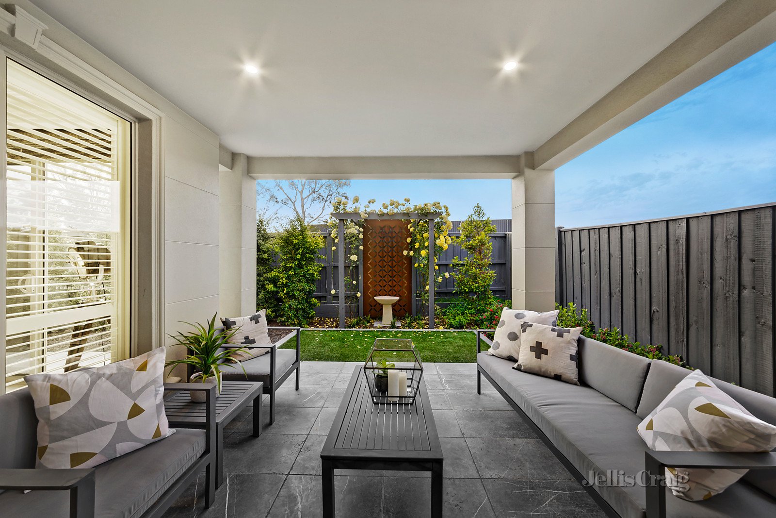 2/53 Rose Avenue, Glen Waverley image 5