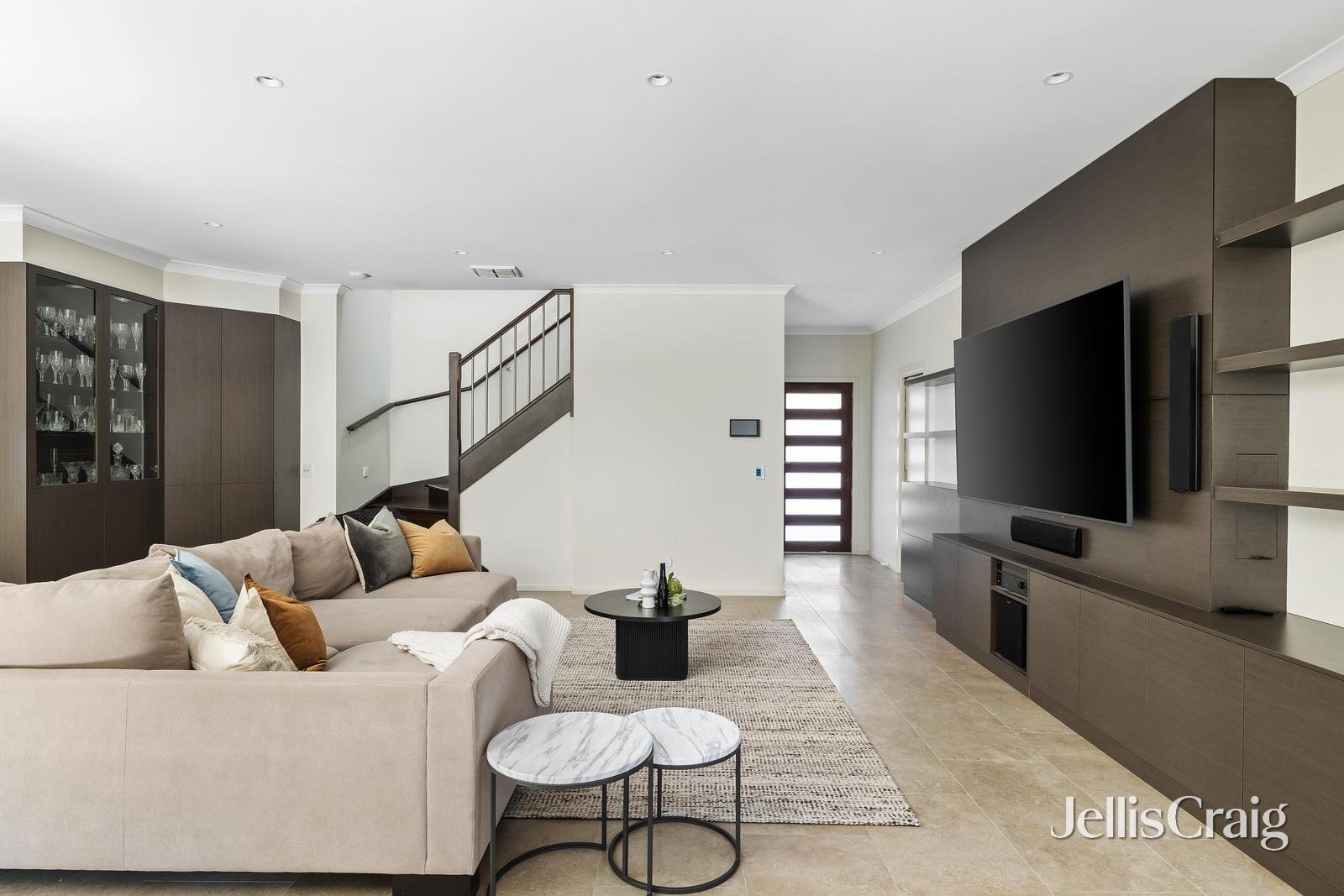 2/533 South Road, Bentleigh image 3