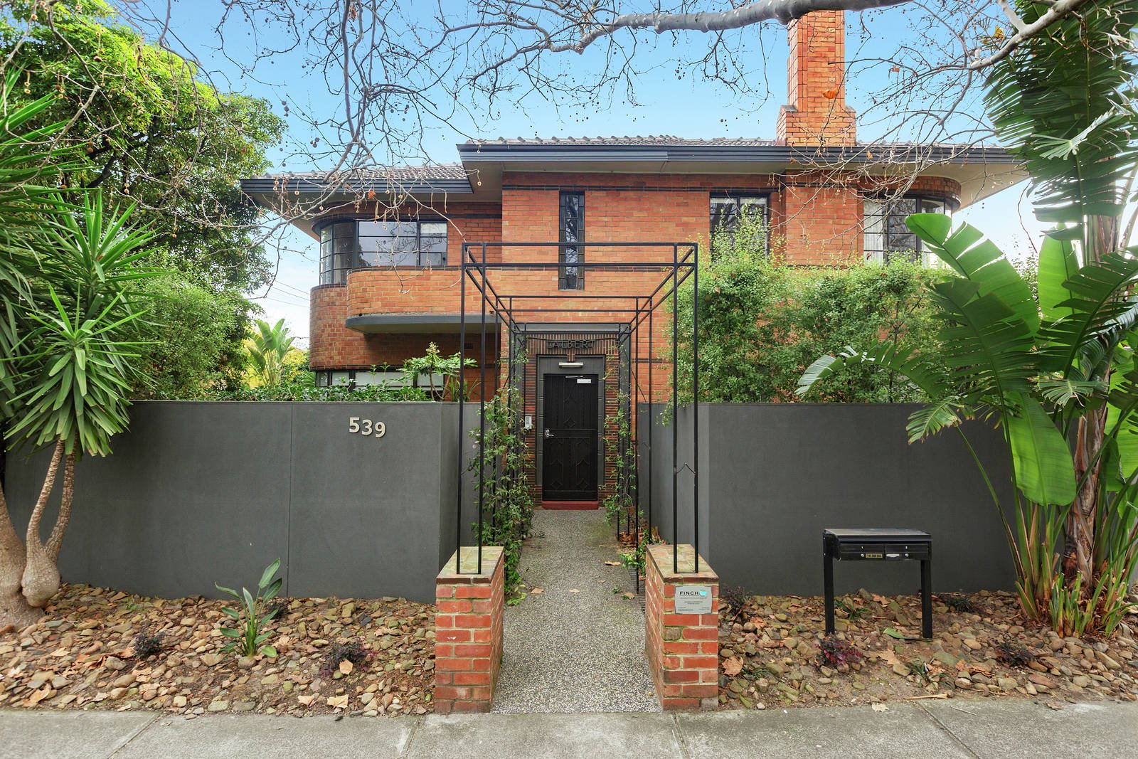 2/539 Orrong Road, Armadale image 1