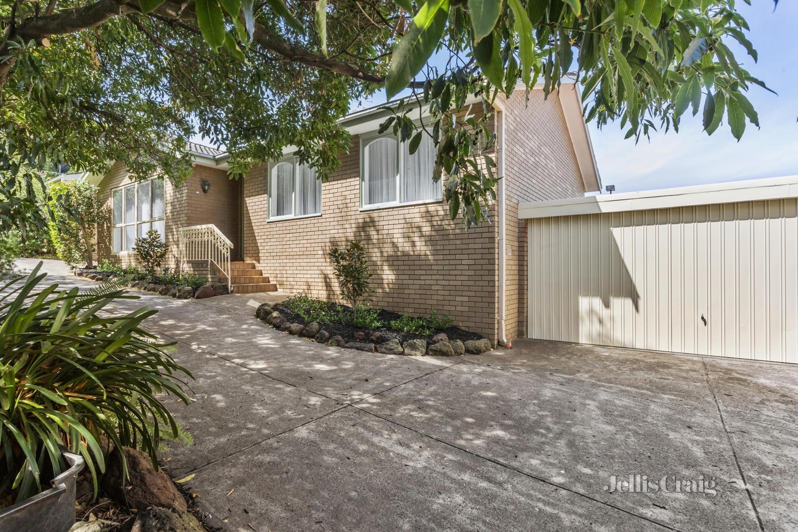 2/54 Anderson Road, Hawthorn East image 1