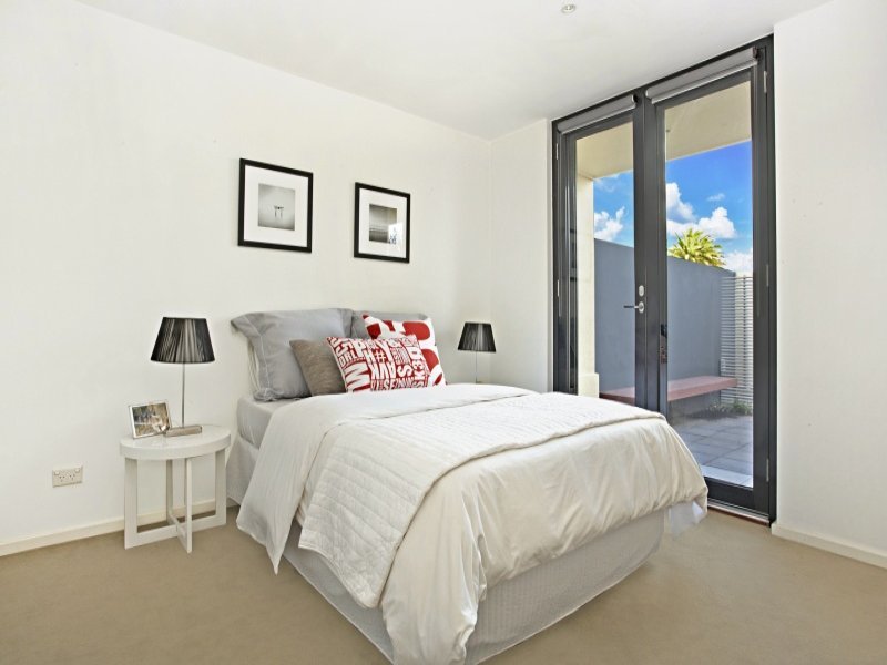 254 Beaconsfield Parade, Middle Park image 6