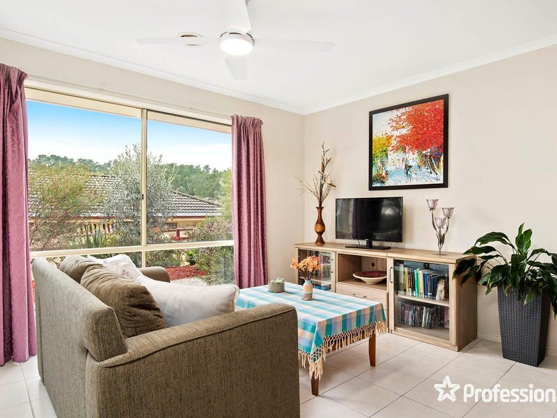 2/54 Bristol Crescent, Lilydale image 4