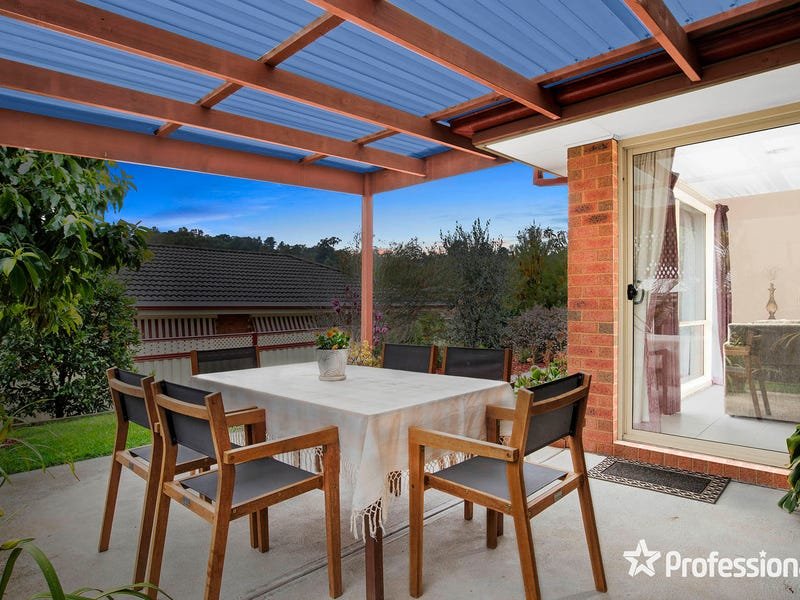 2/54 Bristol Crescent, Lilydale image 5