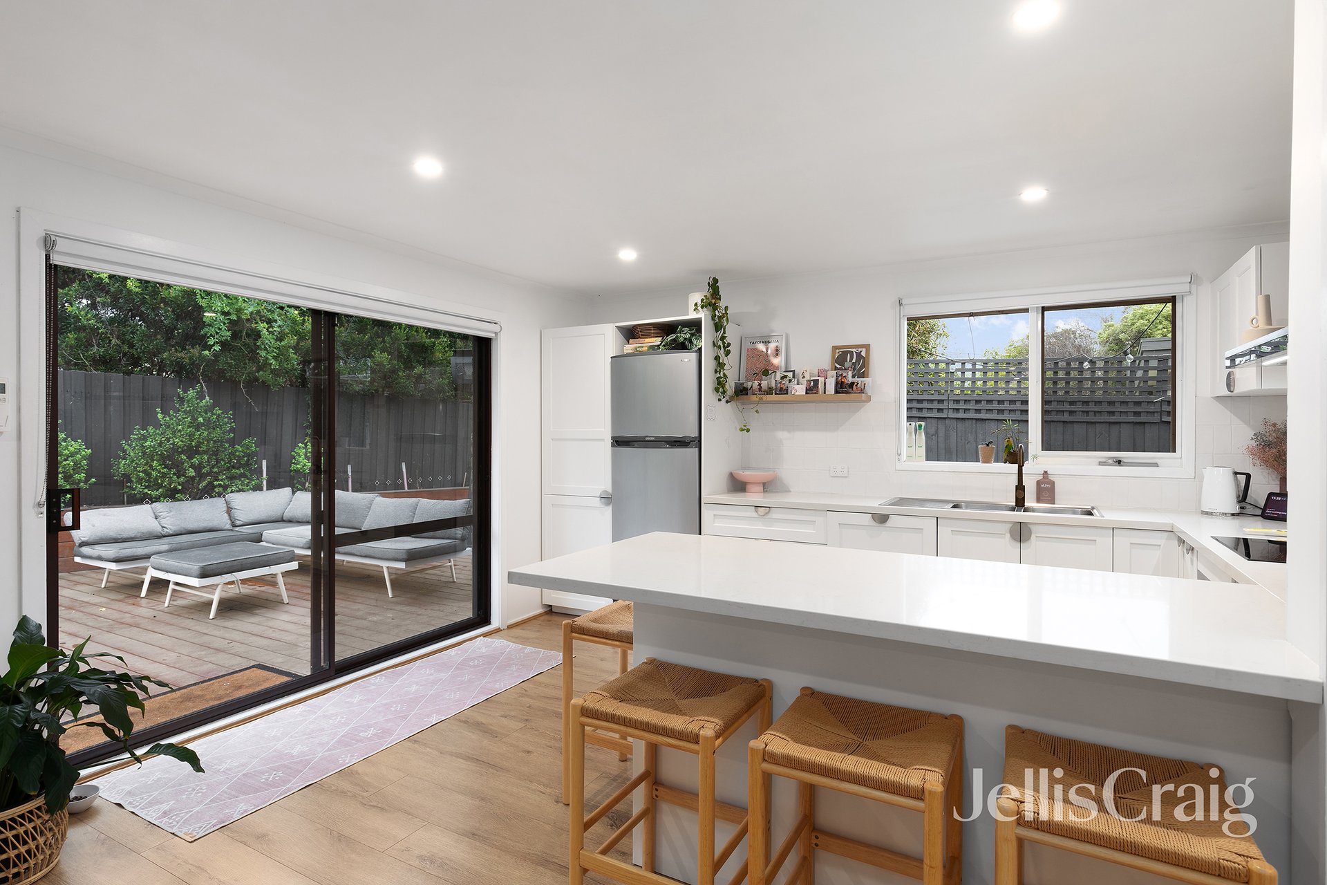 2/54 Delta Road, Greensborough image 3