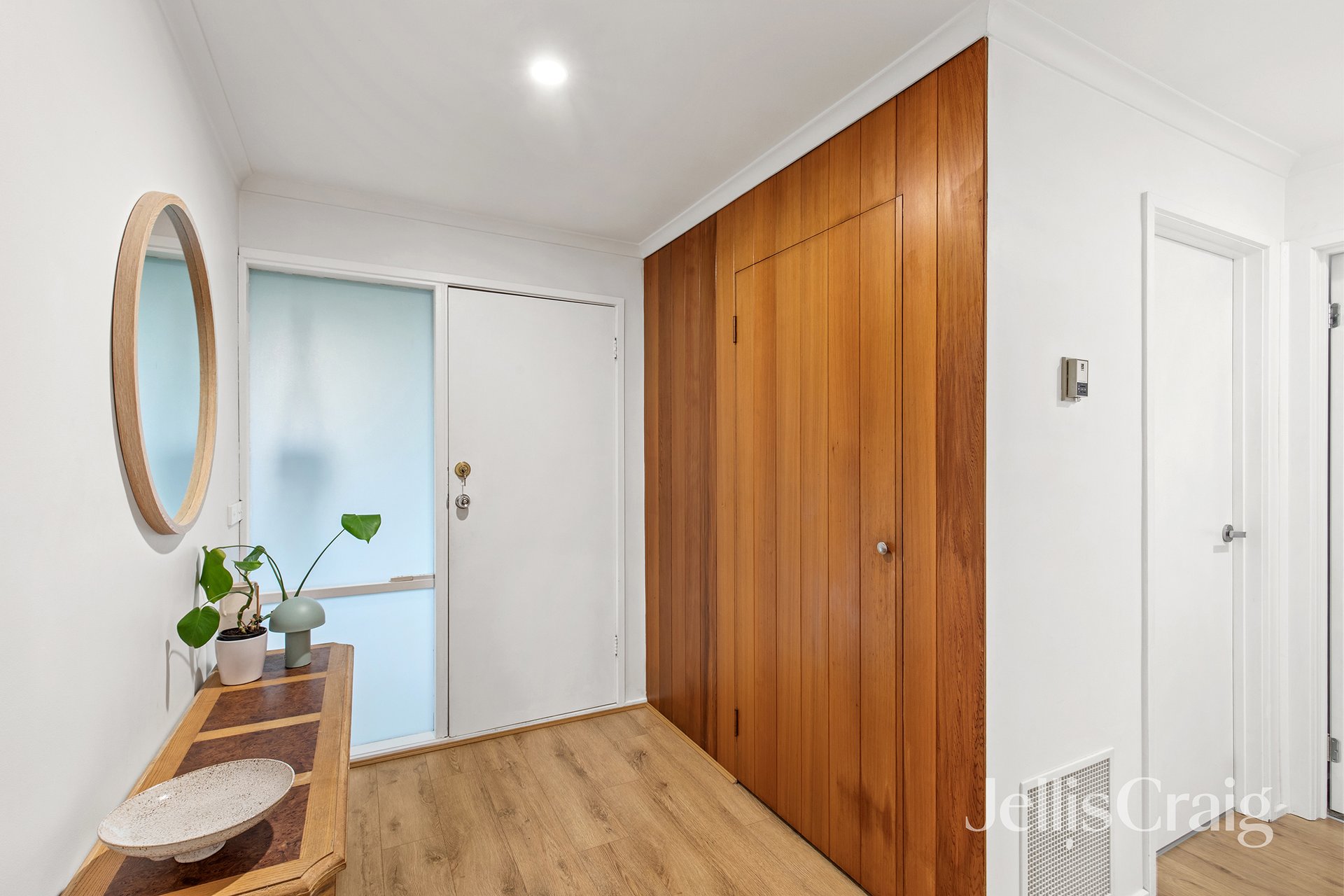 2/54 Delta Road, Greensborough image 8
