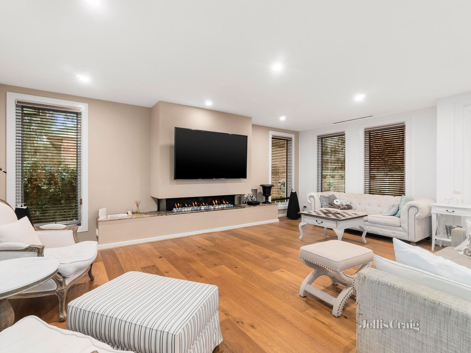 2/54 Henry Street, Eltham image 3