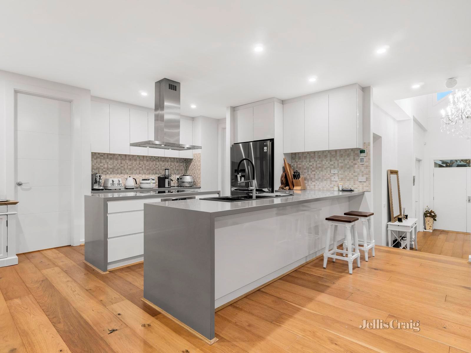 2/54 Henry Street, Eltham image 6