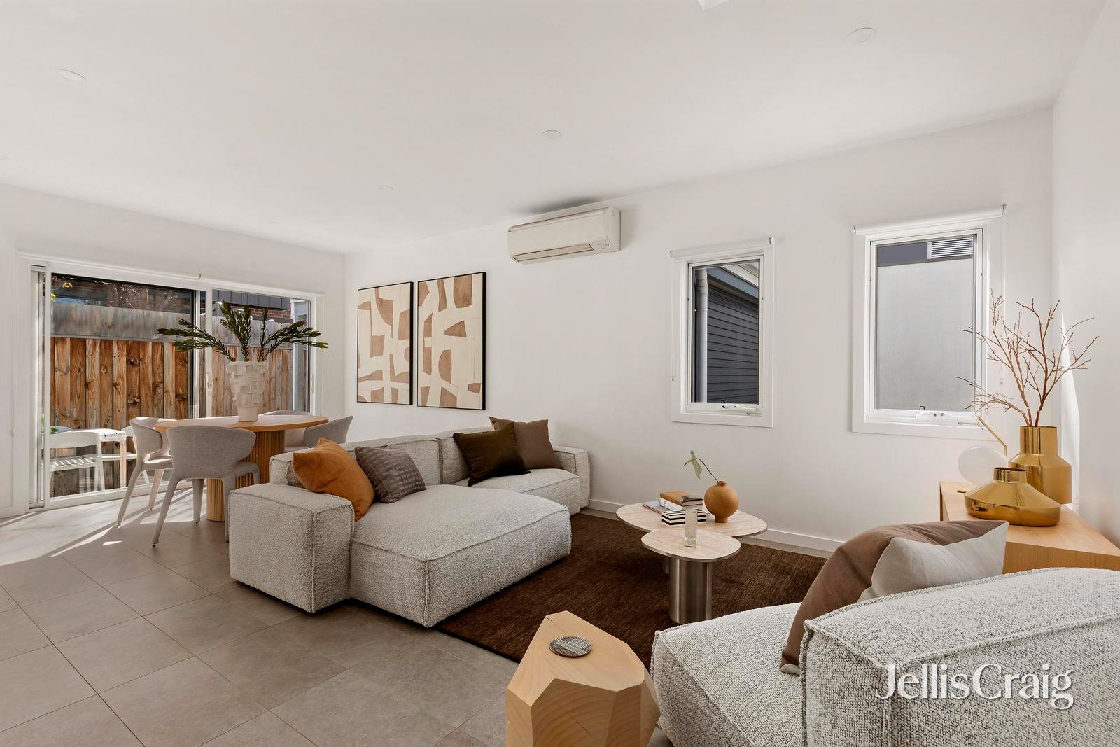 2/54 Lambeth Street, Kensington image 2