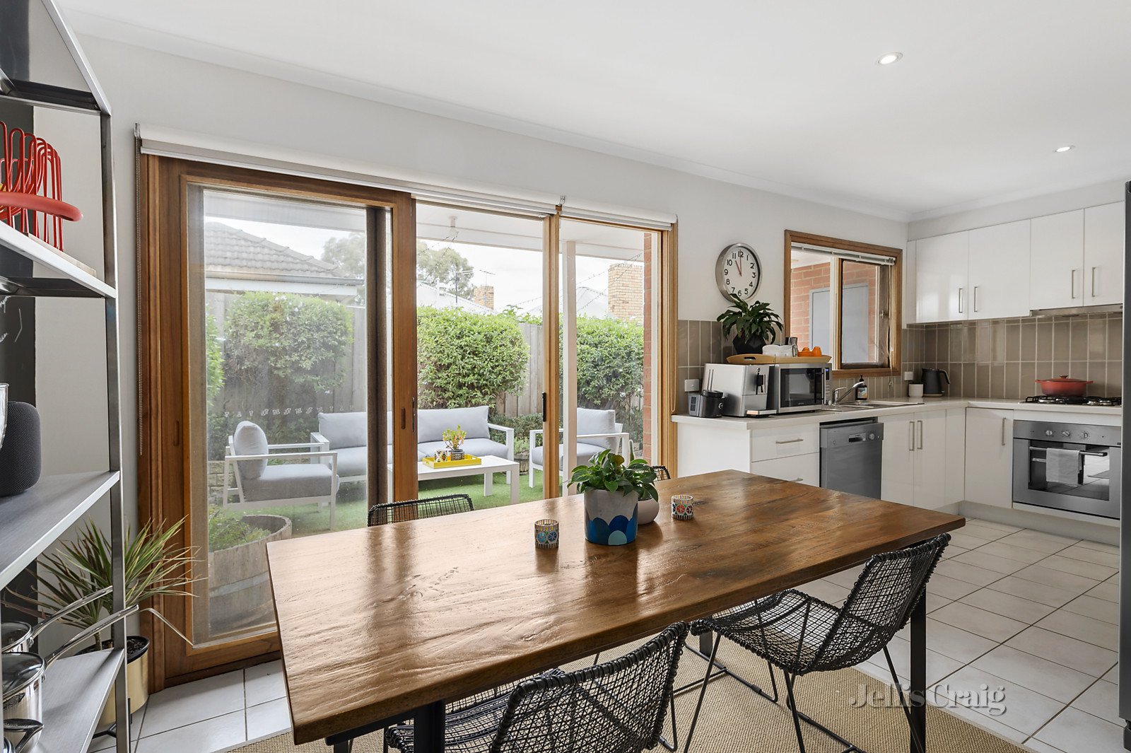 2/54 St Andrews Avenue, Rosanna image 3