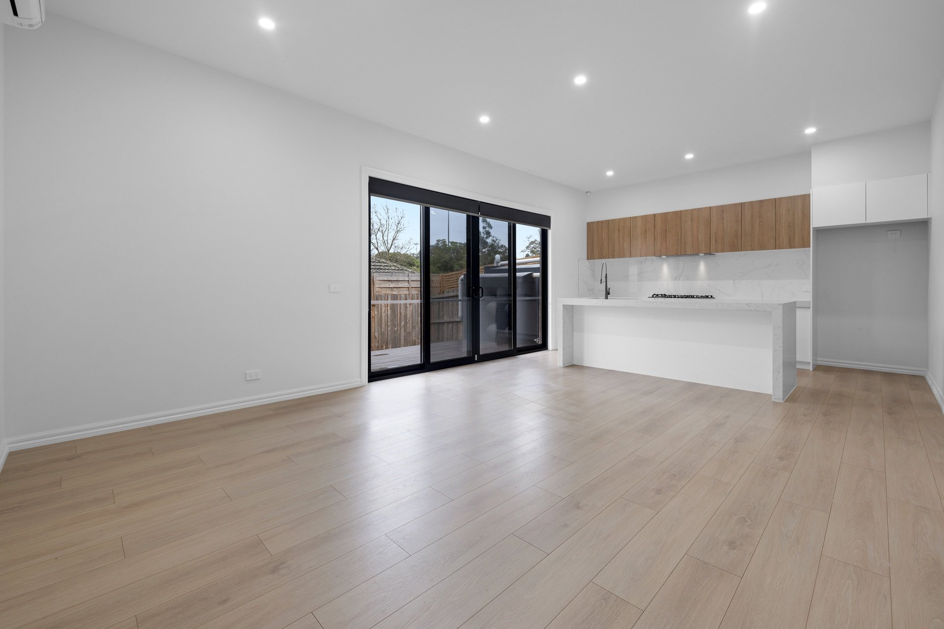 2/54 Surrey Road East, Croydon image 2