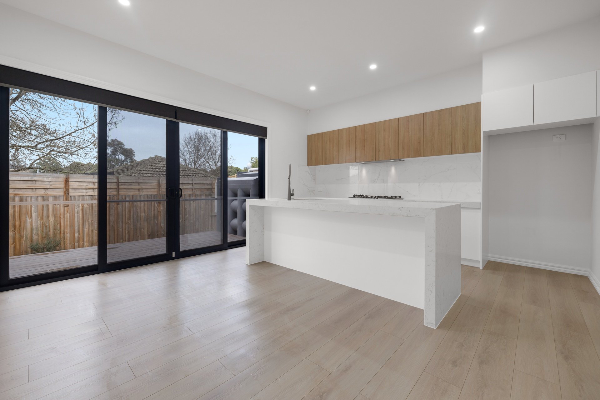 2/54 Surrey Road East, Croydon image 4