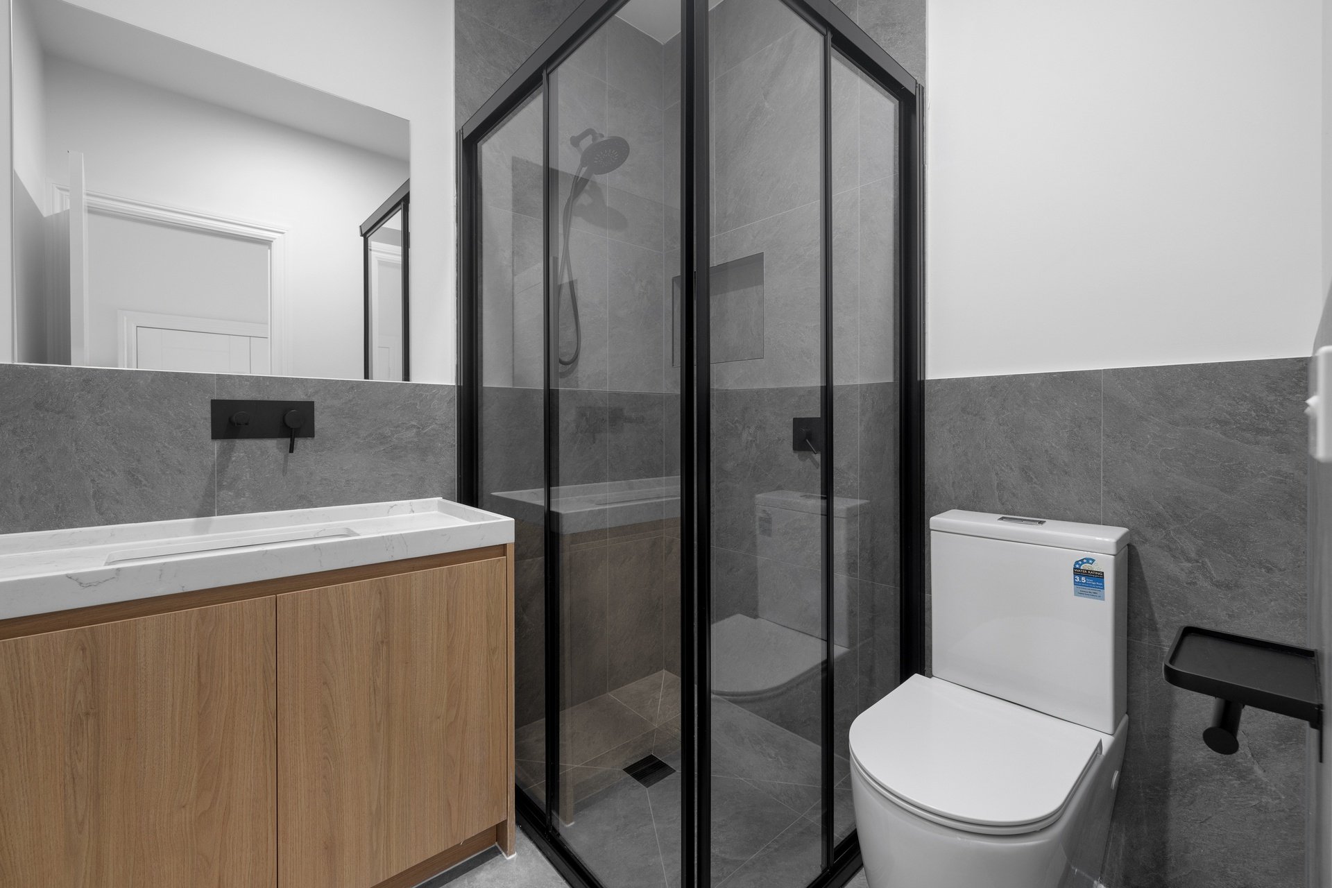 2/54 Surrey Road East, Croydon image 10