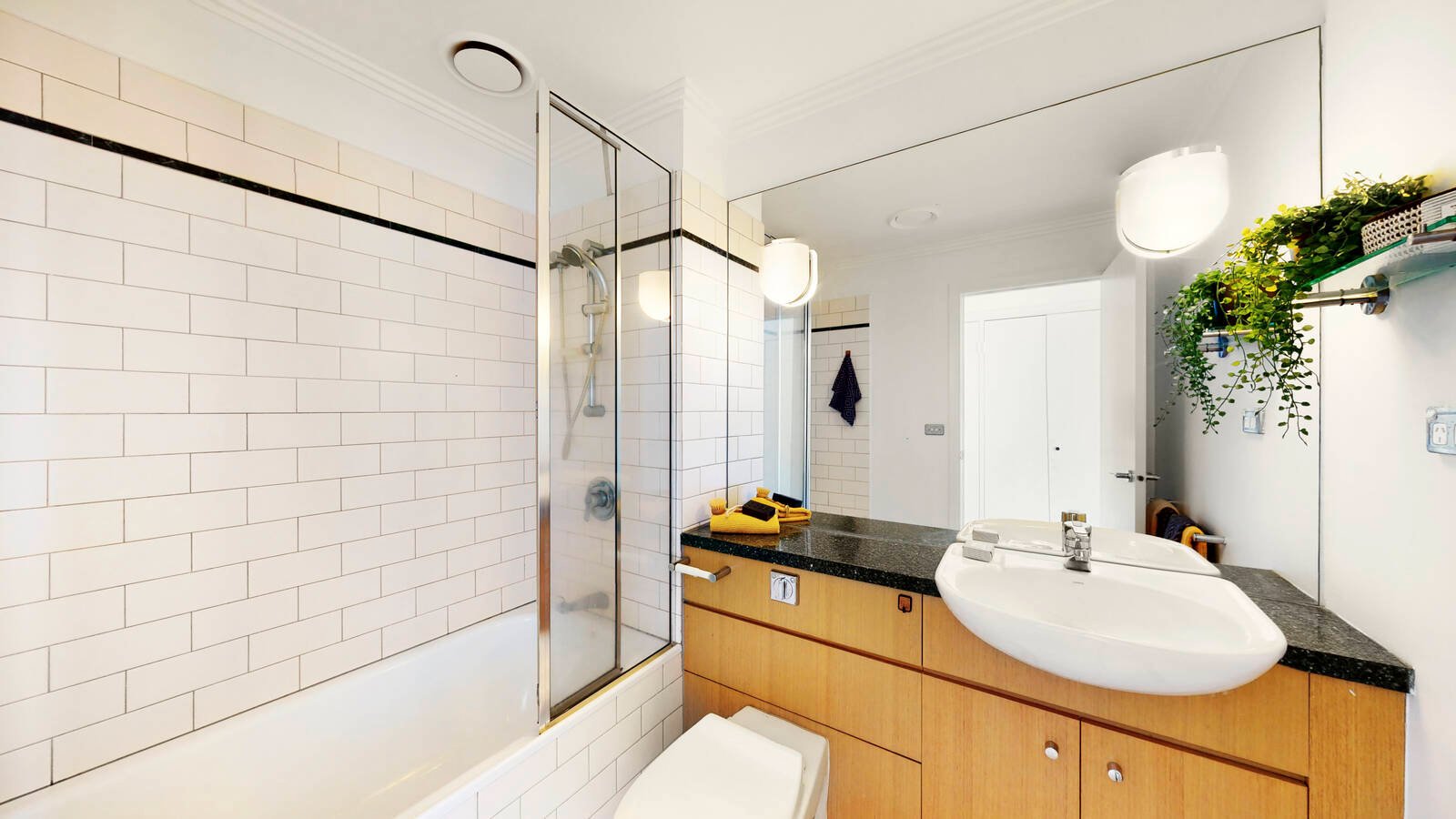 Property Gallery Thumbnail 6