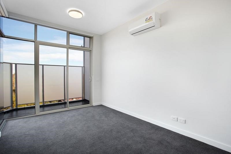 2/544 Whitehorse Road, Surrey Hills image 4