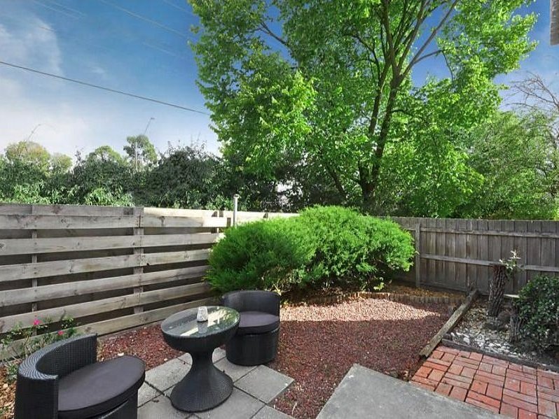 2/545 Doncaster Road, Doncaster image 6