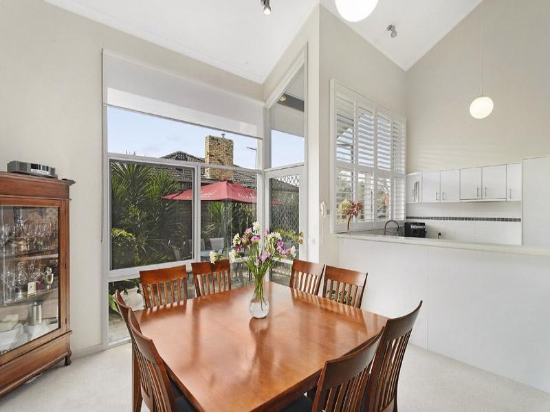 2/55-57 Winfield Road, Balwyn North image 3