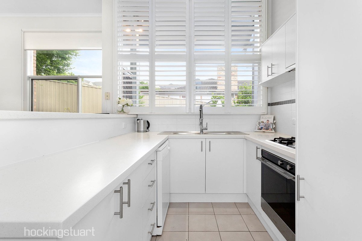 2/55-57 Winfield Road, Balwyn North image 4