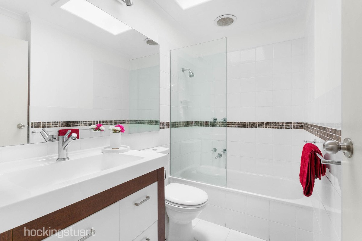 2/55-57 Winfield Road, Balwyn North image 8