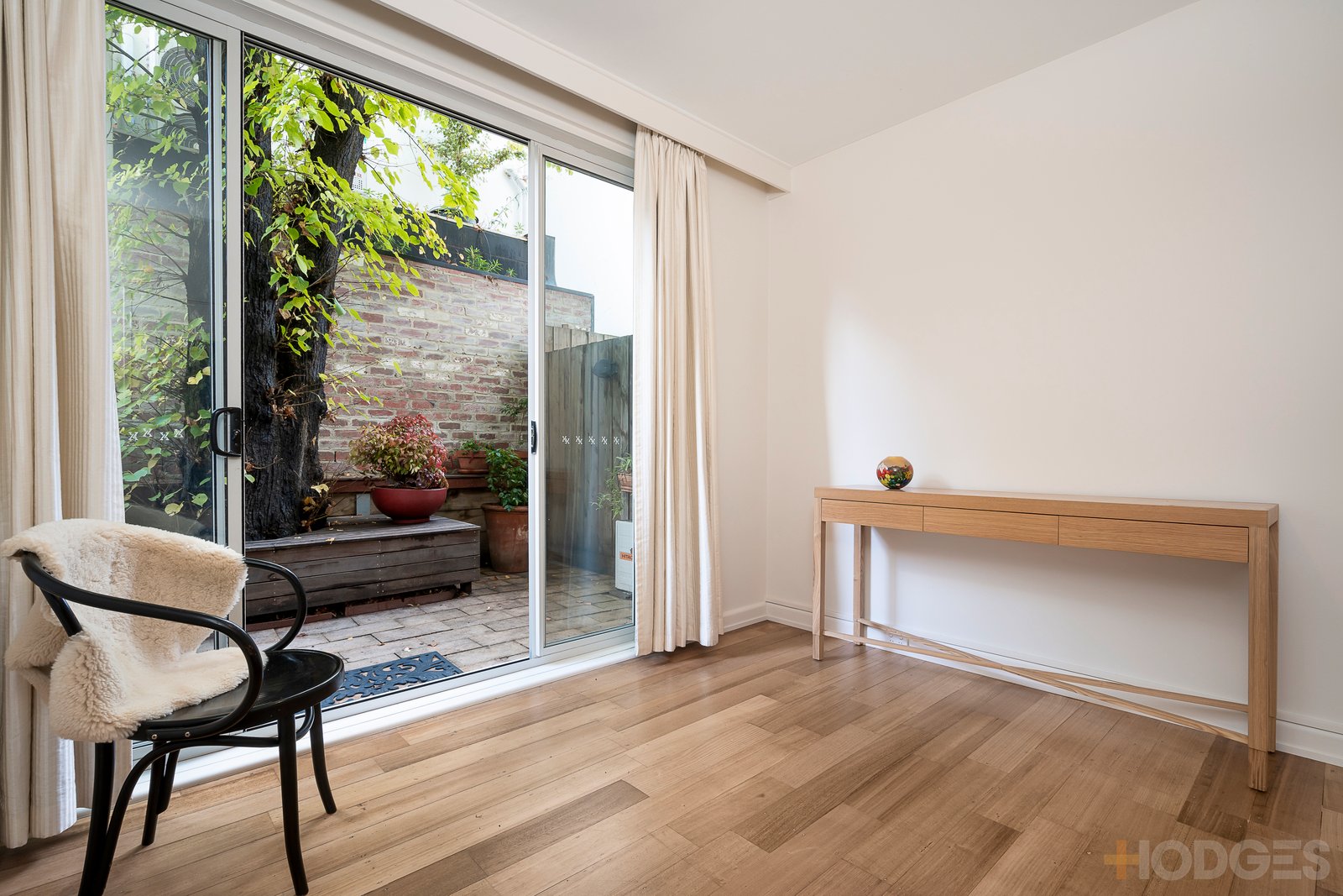 2 / 55 Caroline Street South Yarra
