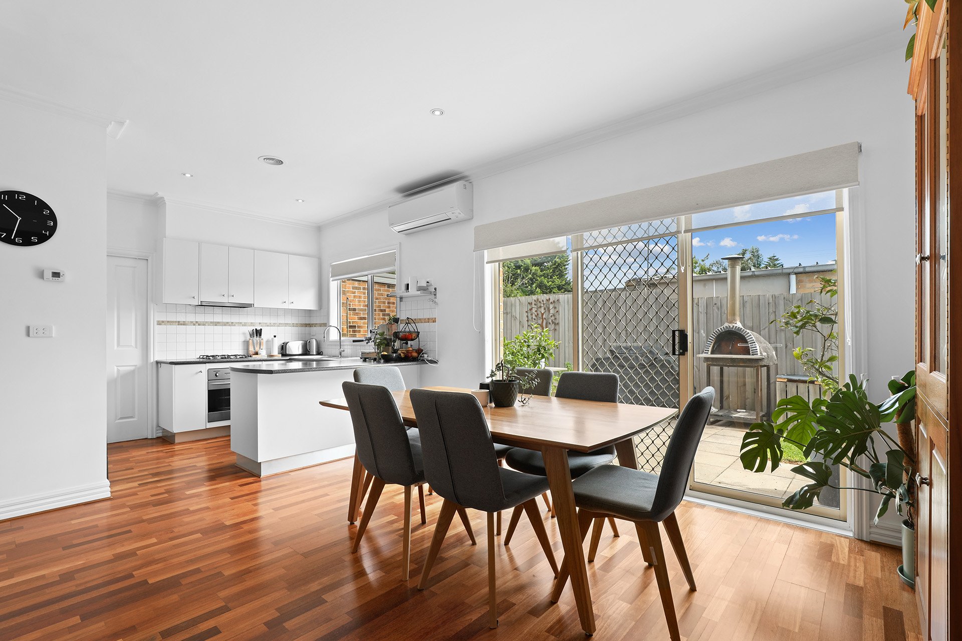 2/55 Clay Street, Moorabbin image 2