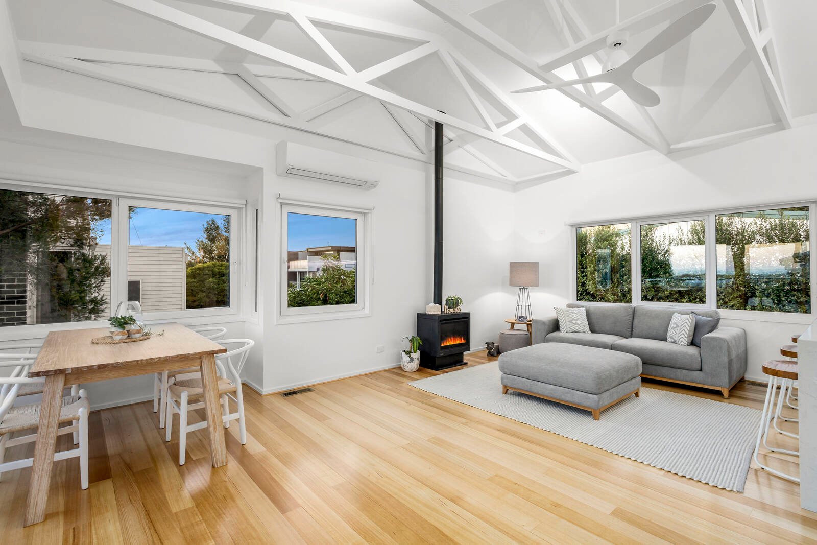 Property Gallery Thumbnail 3
