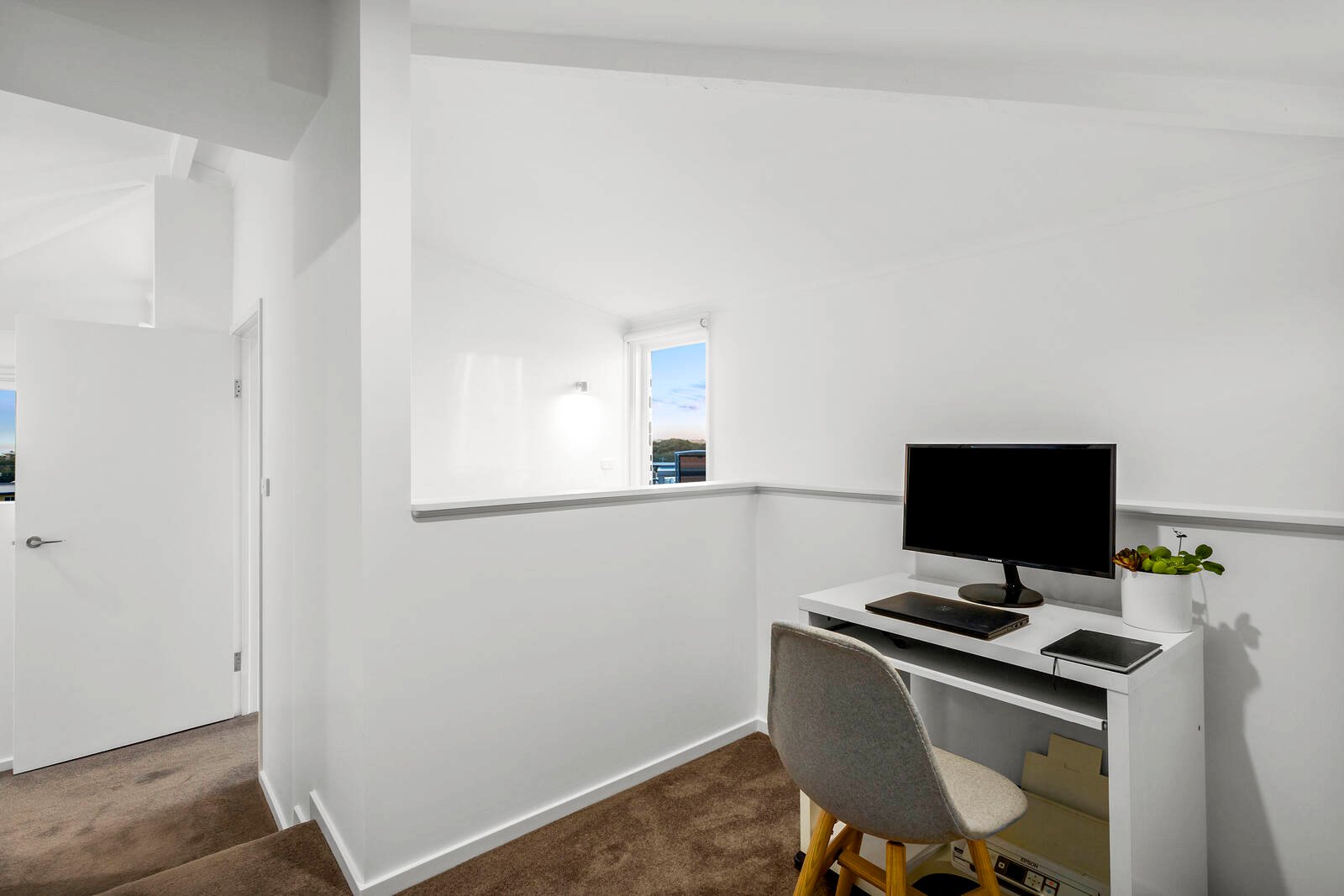 Property Gallery Thumbnail 13