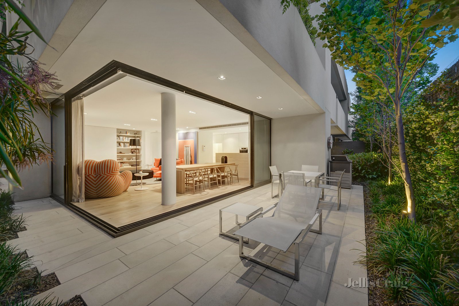 2/55 Davis Avenue, South Yarra image 4
