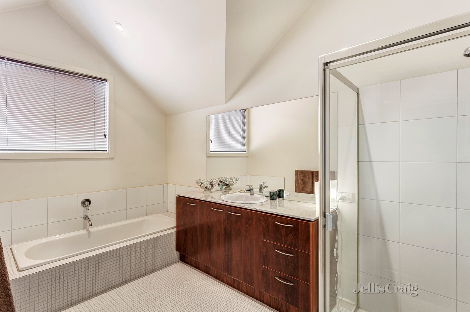 2/55 Paxton Street, Malvern East image 7