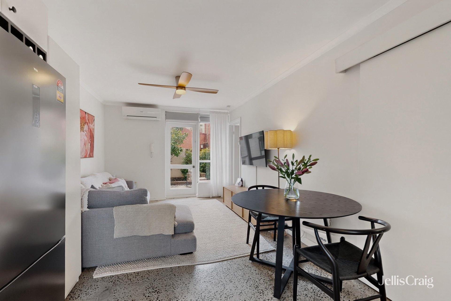 2/55 Wellington Street, Flemington image 4