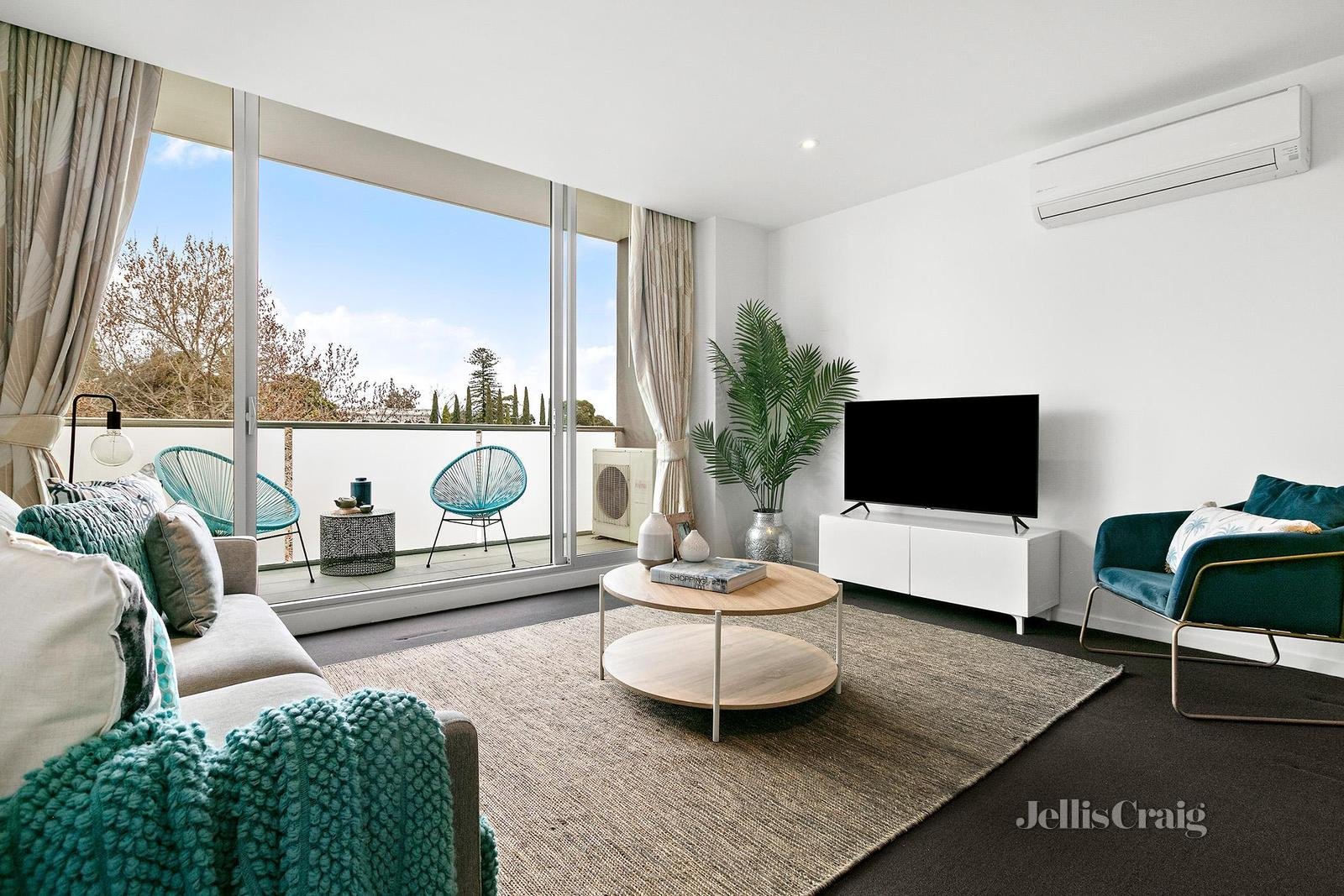 25/523 Burwood Road, Hawthorn image 2