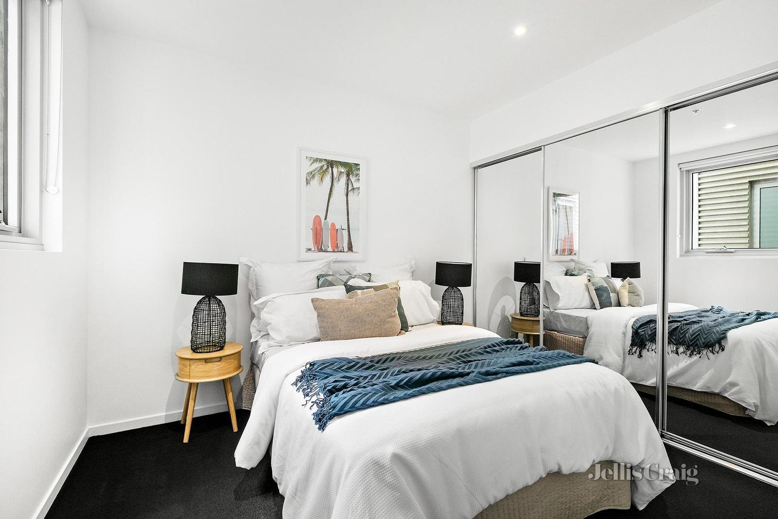 25/523 Burwood Road, Hawthorn image 4