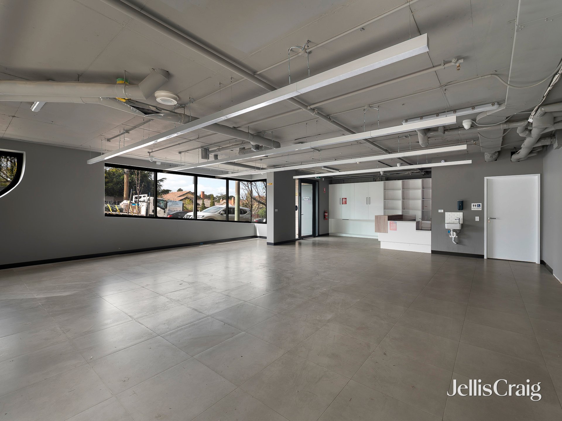 2/553 Burke Road, Camberwell image 3