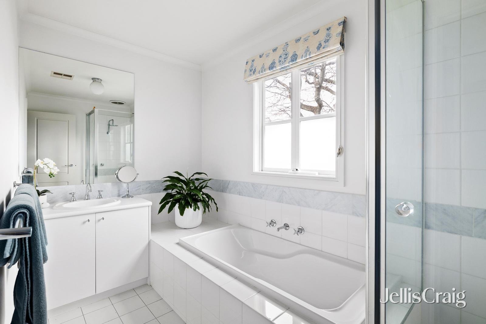 2/558 Orrong Road, Armadale image 8