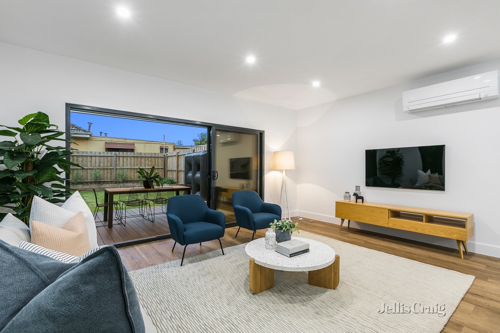 255A Queen Street, Altona image 2