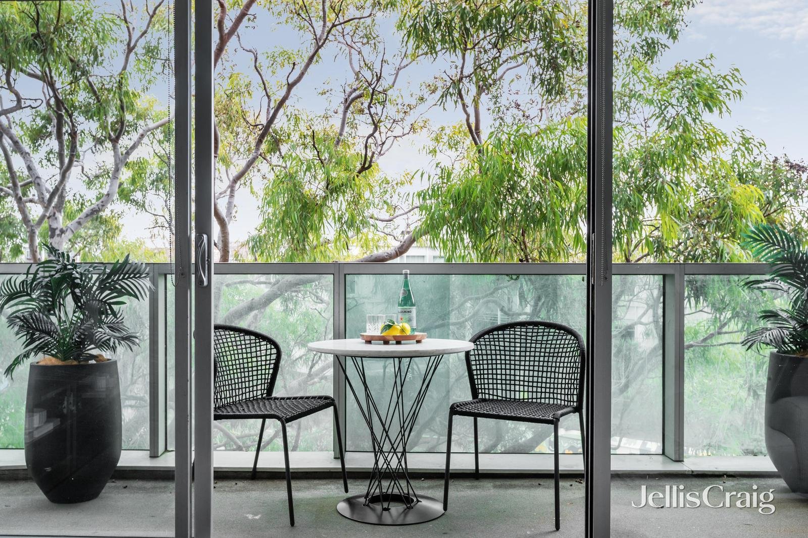2/56-58 Burwood Road, Hawthorn image 3