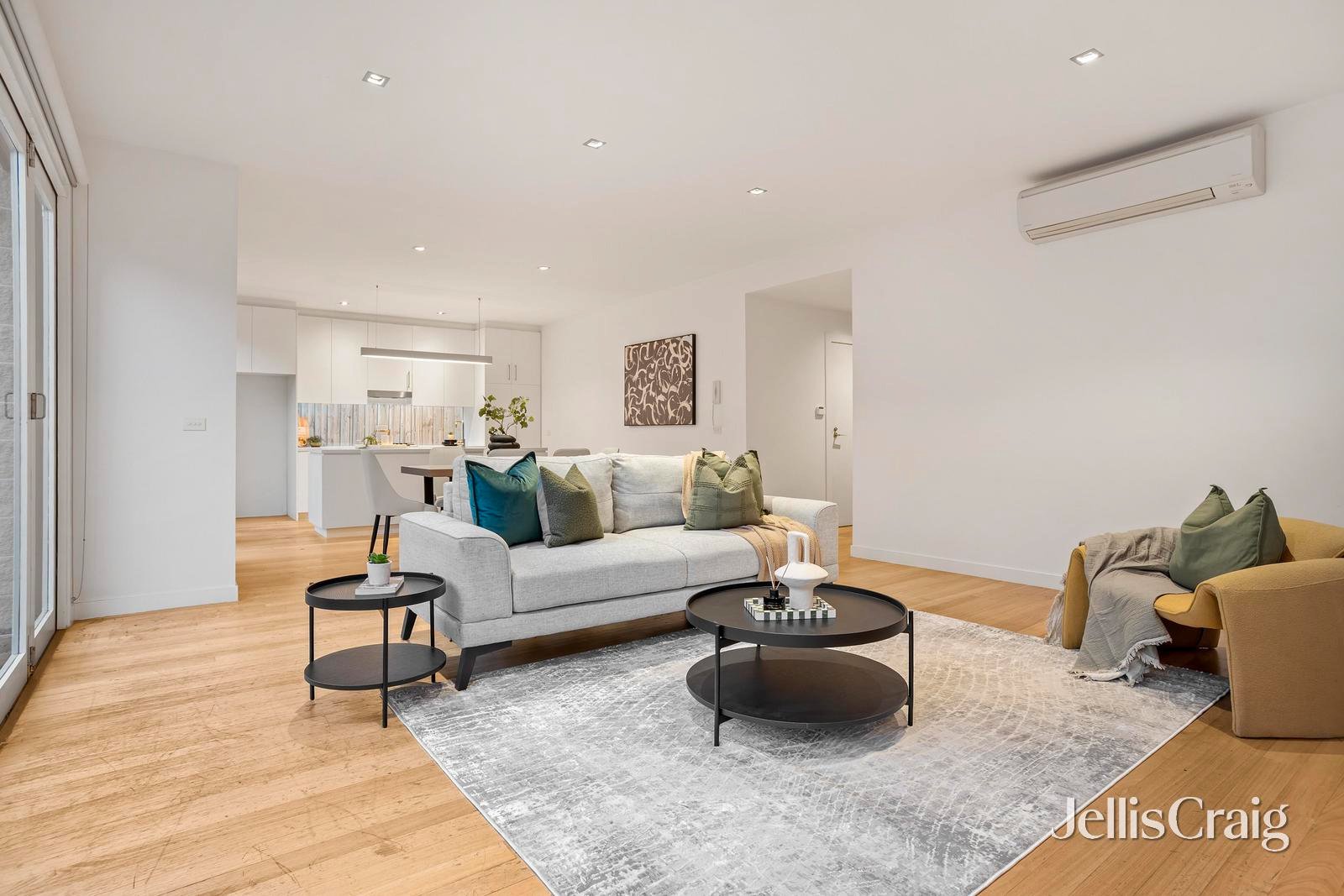 2/56 Belgravia Avenue, Mont Albert North image 2