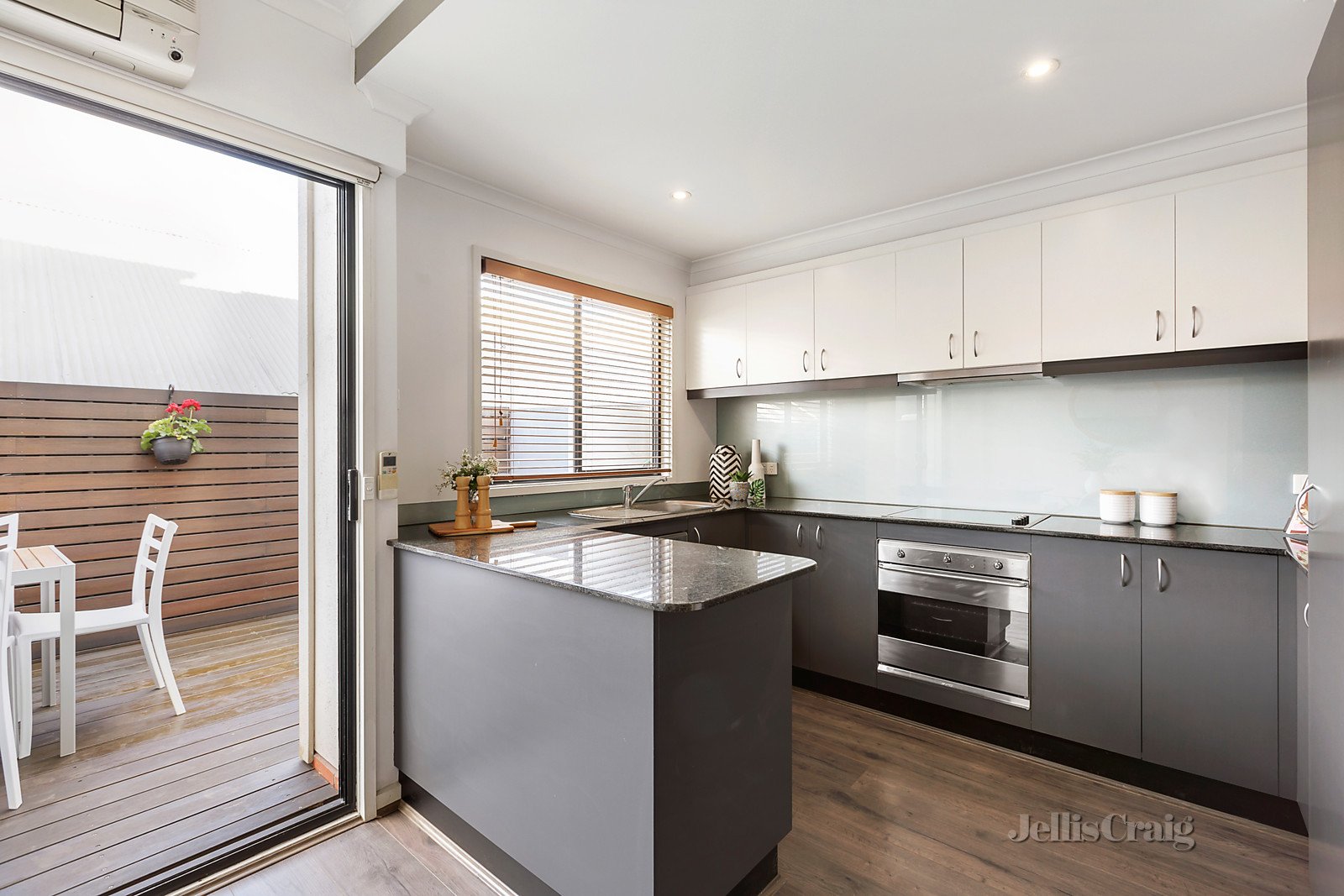 2/56 Leicester Street, Fitzroy image 4