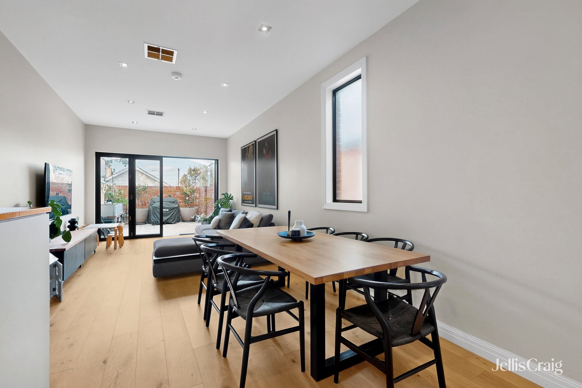 2/560 Sydney Road, Brunswick image 4