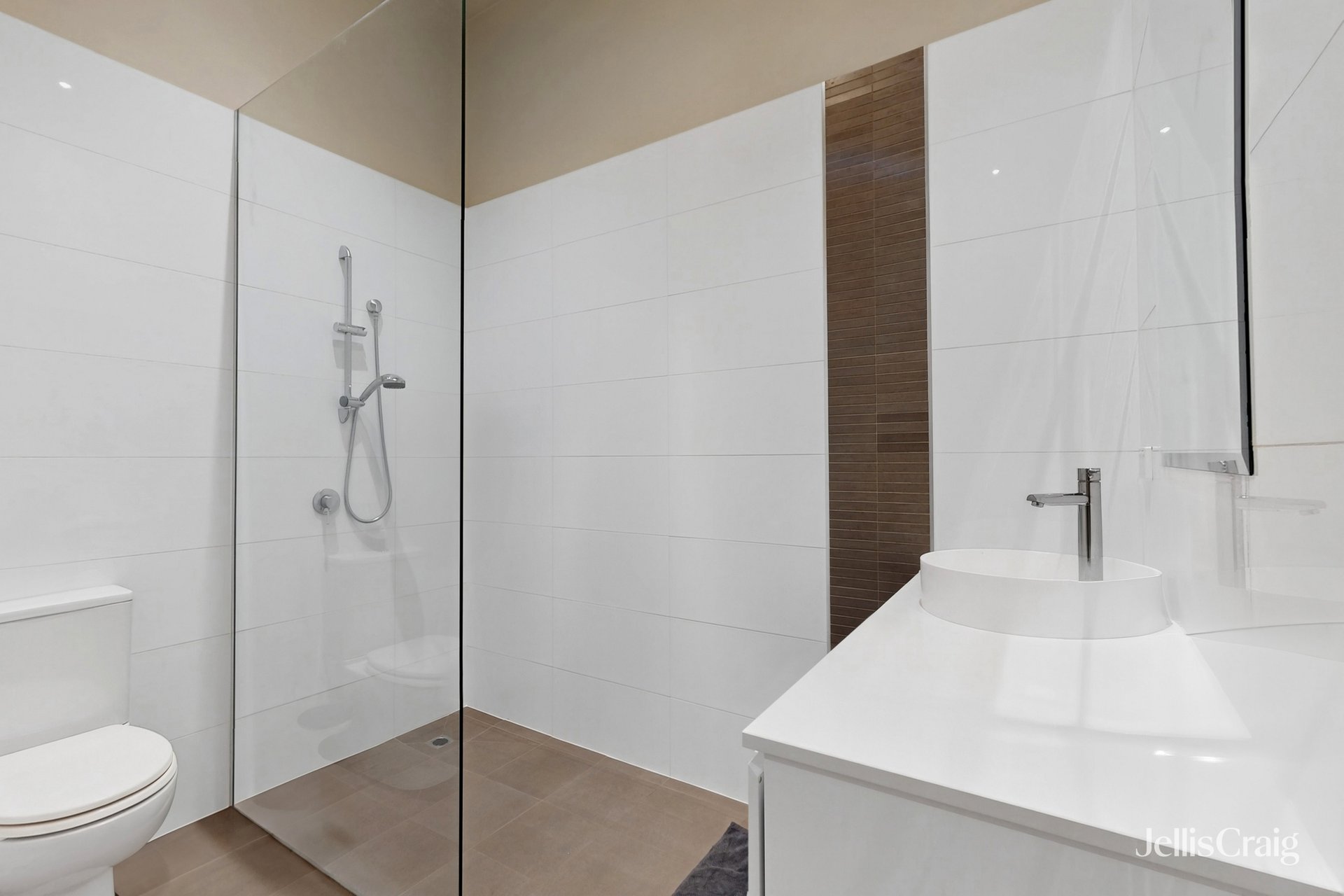 2/560 Sydney Road, Brunswick image 11