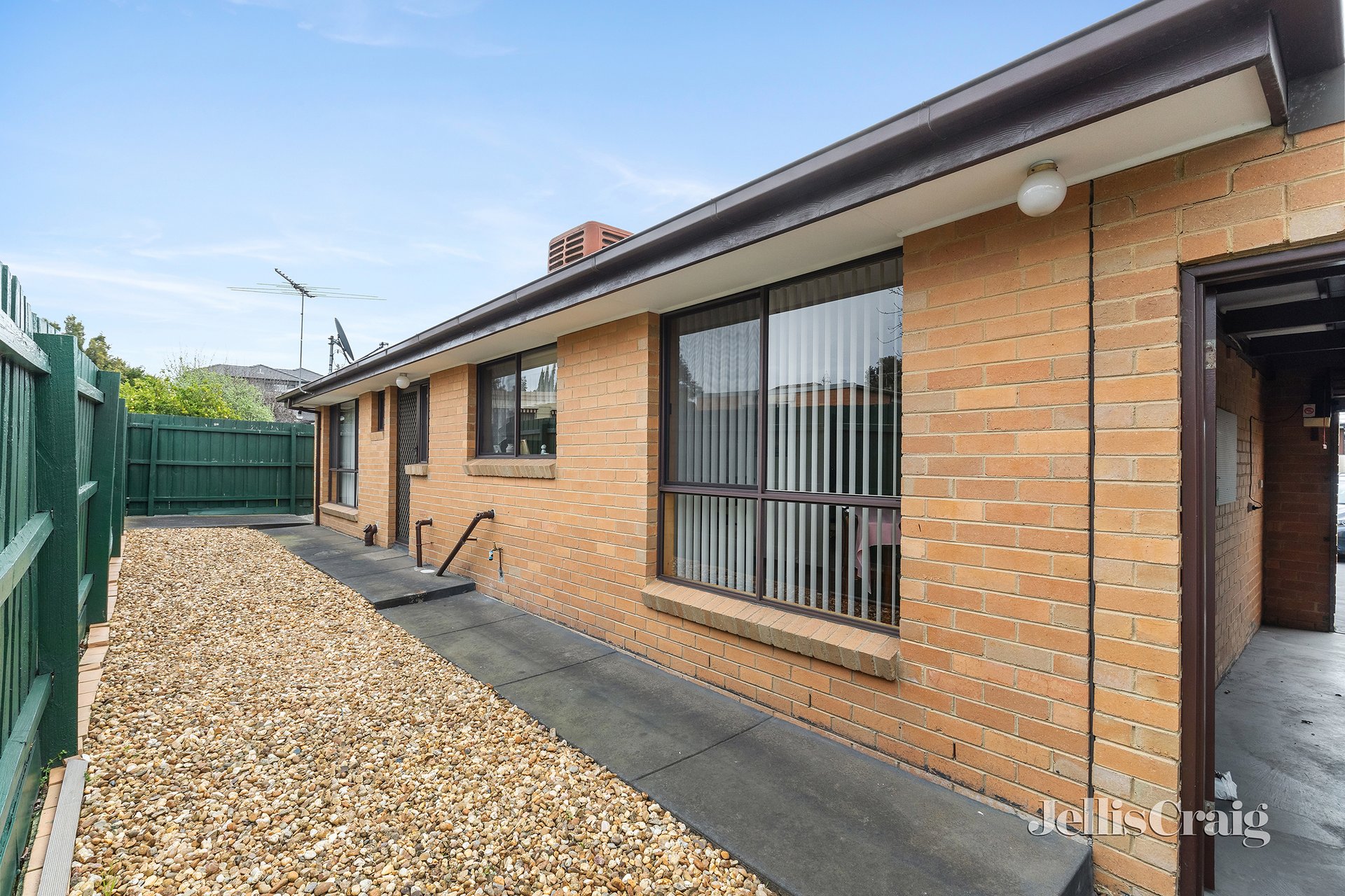 2/561 Grimshaw Street, Bundoora image 9