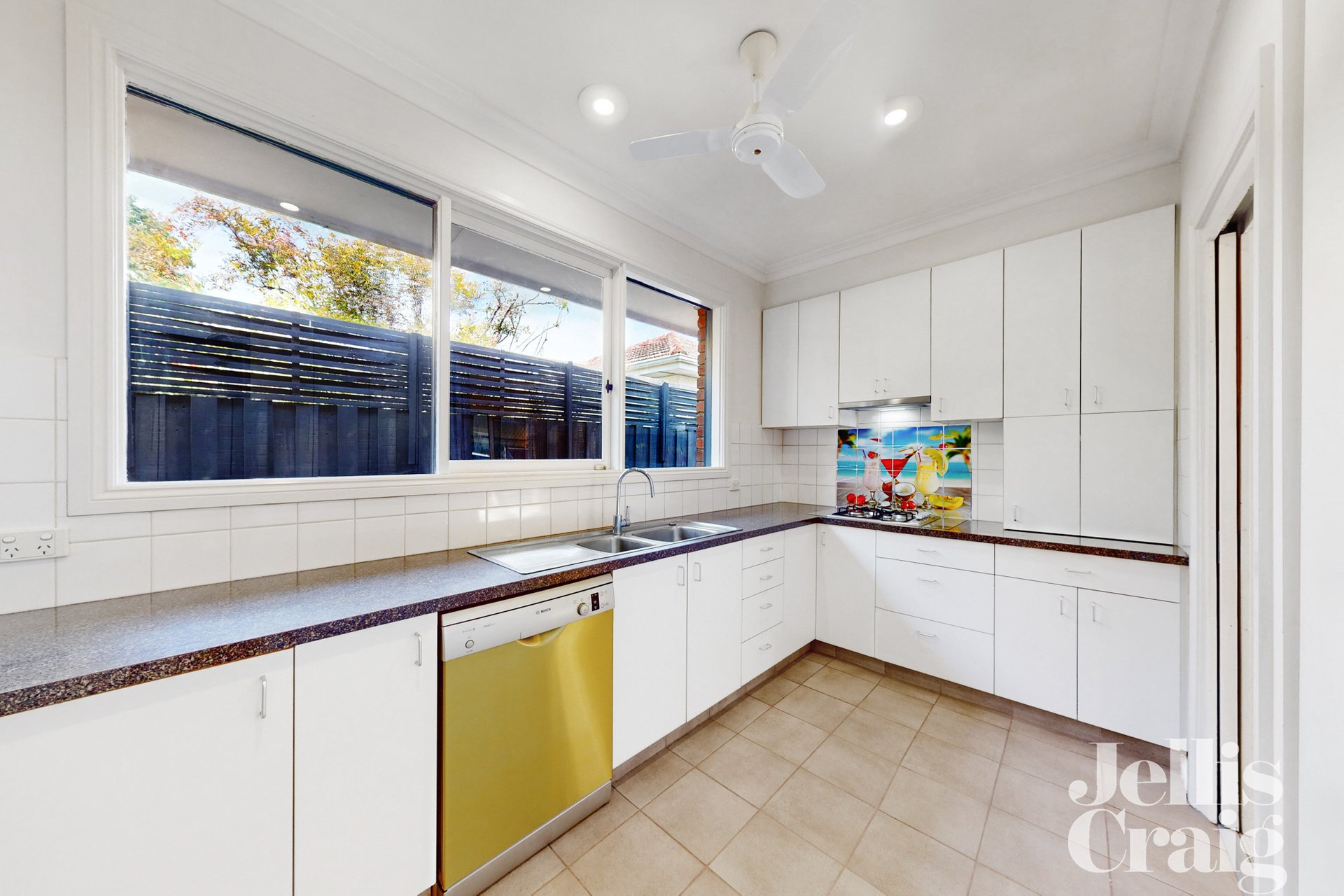 2/567 South Road, Bentleigh image 5