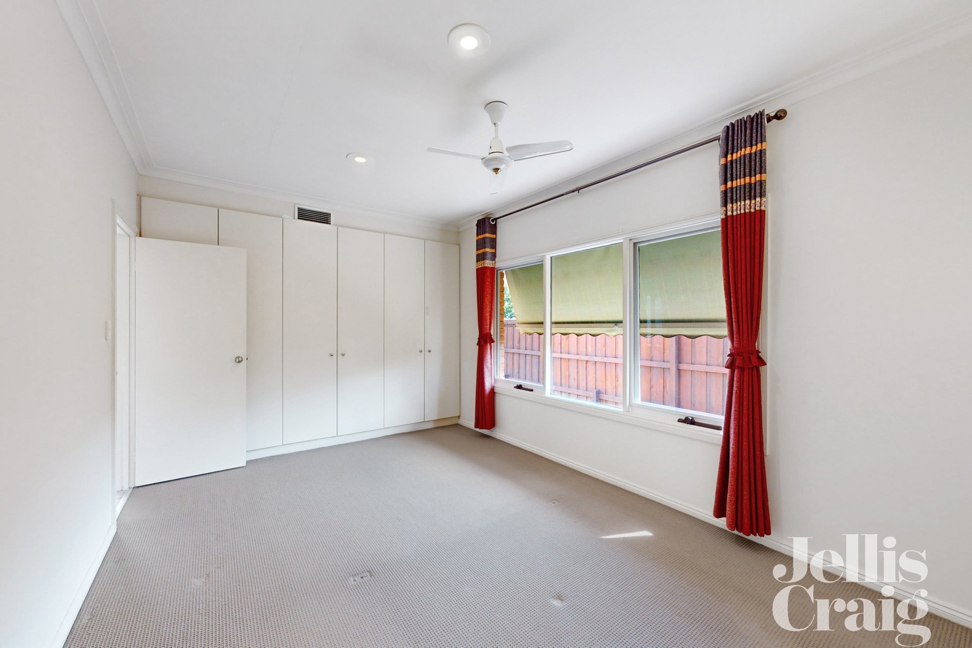 2/567 South Road, Bentleigh image 8