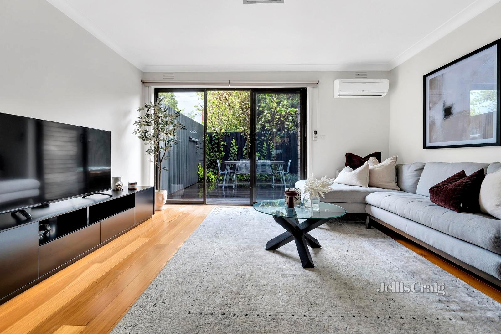 2/57 Buckley Street, Moonee Ponds image 1