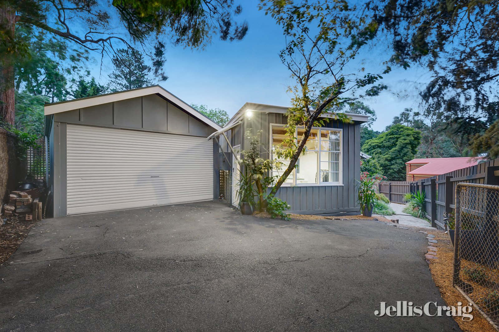 2/57 Orchard Drive, Croydon image 1