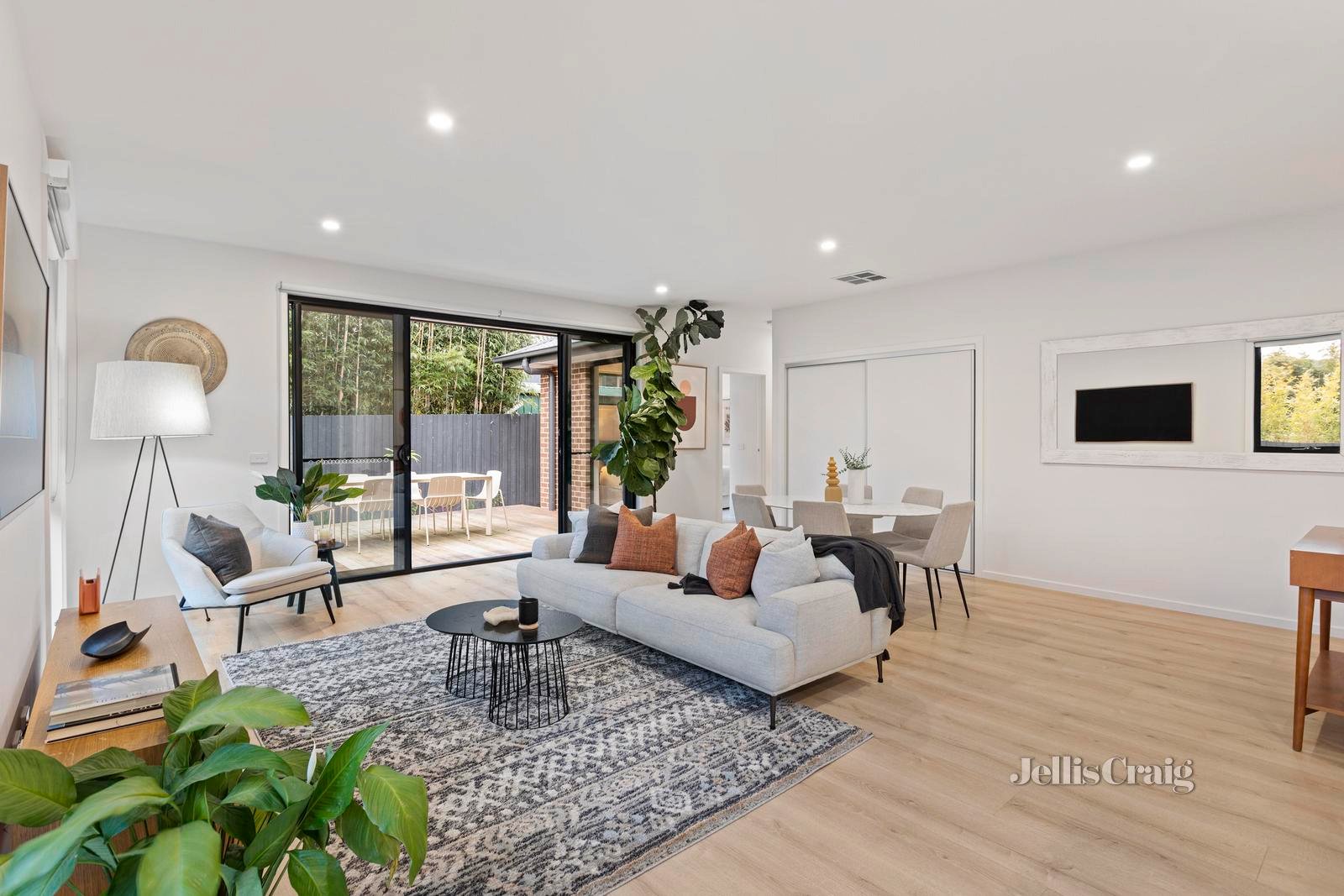 2/57 Struan Avenue, Mooroolbark image 3