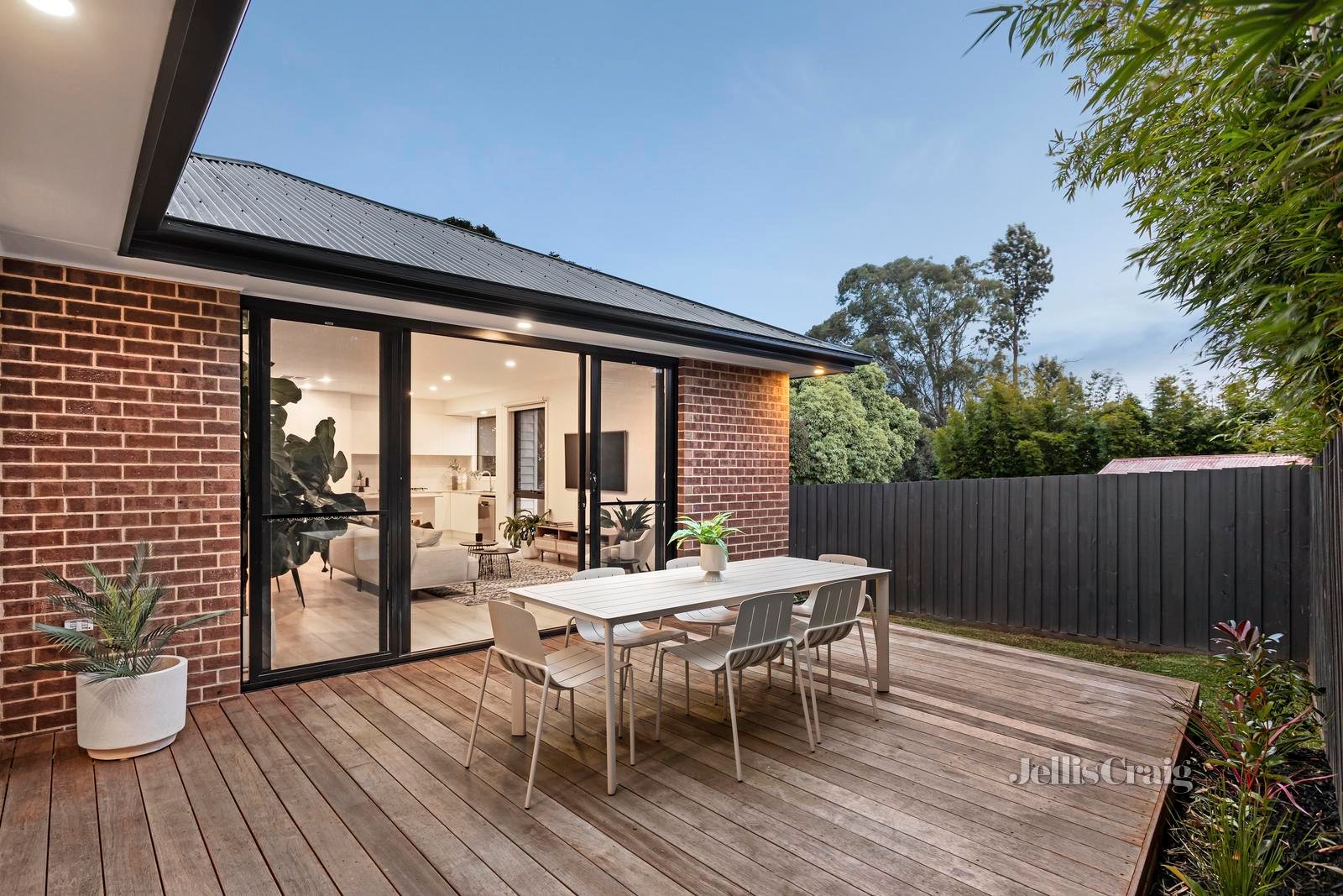 2/57 Struan Avenue, Mooroolbark image 13