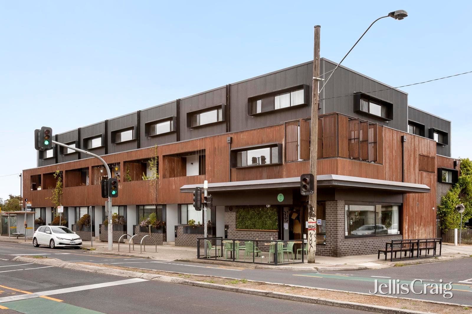 2/57 Victoria Road, Northcote image 4