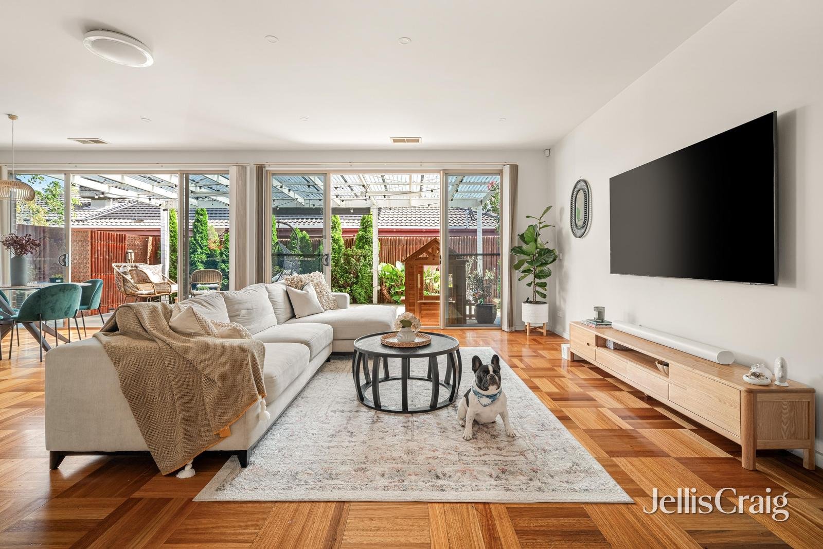 2/575 Warrigal Road, Bentleigh&nbsp;East image 2