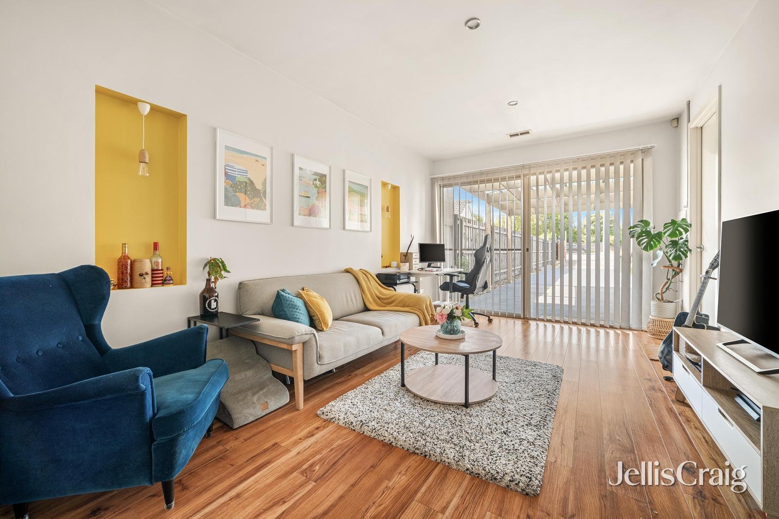 2/575 Warrigal Road, Bentleigh&nbsp;East image 3