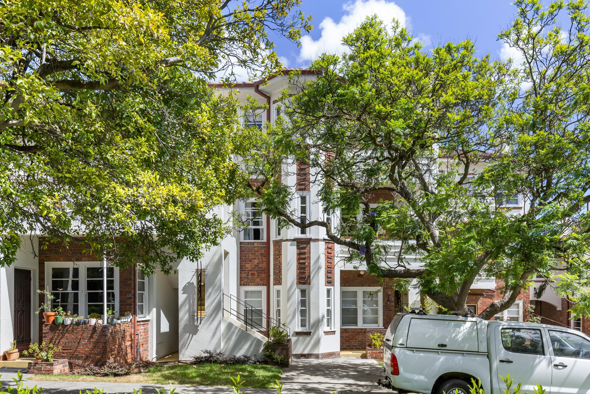 2/576 Riversdale Road, Camberwell image 1